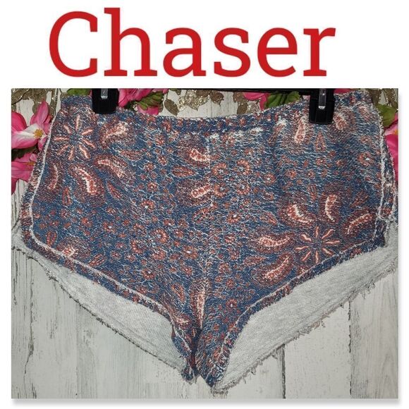 NWT Chaser Dolphin Short Bandana Print - Picture 1 of 5
